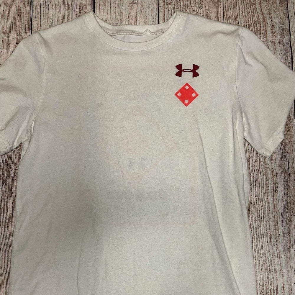 Under Armour girls kids T-shirt